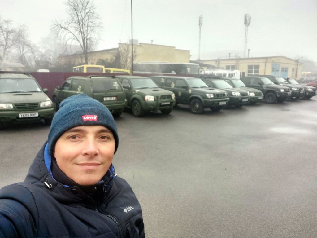 Андрій Любка і автівки для ЗСУ